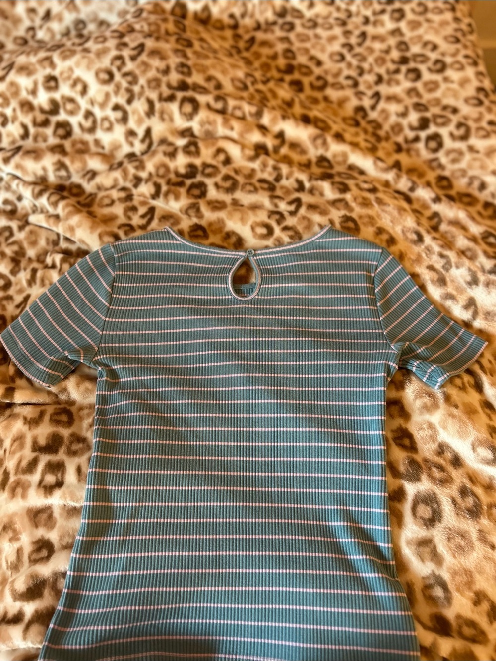 •ann taylor!🌷• blue and pink striped ribbed tee!• - Picture 4 of 4